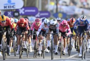 Omloop Het Nieuwsblad 2025